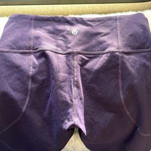 3/4 length lulu lemon workout/yoga
